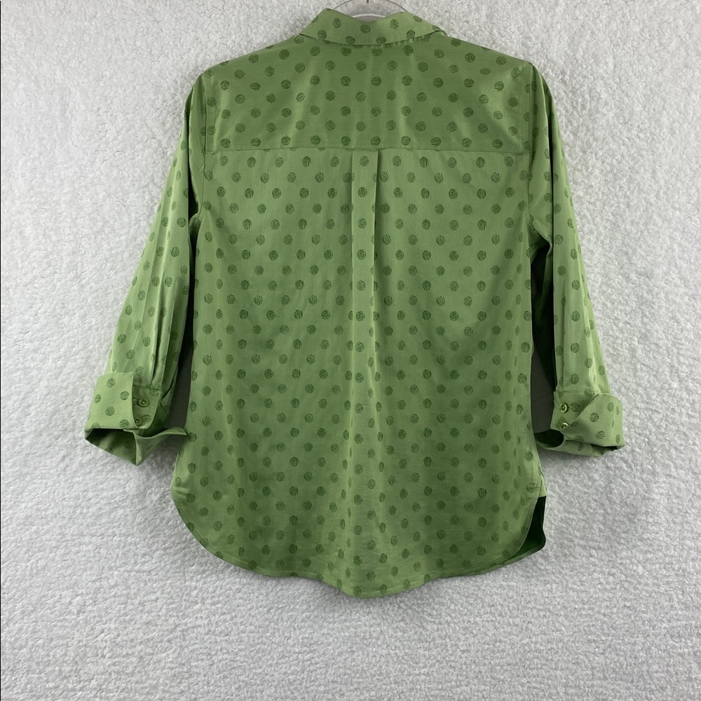 NWT Chico’s Women’s Size 0.5 ( Small 6 ) Zebra Dot Button Down Shirt. - Picture 5 of 10